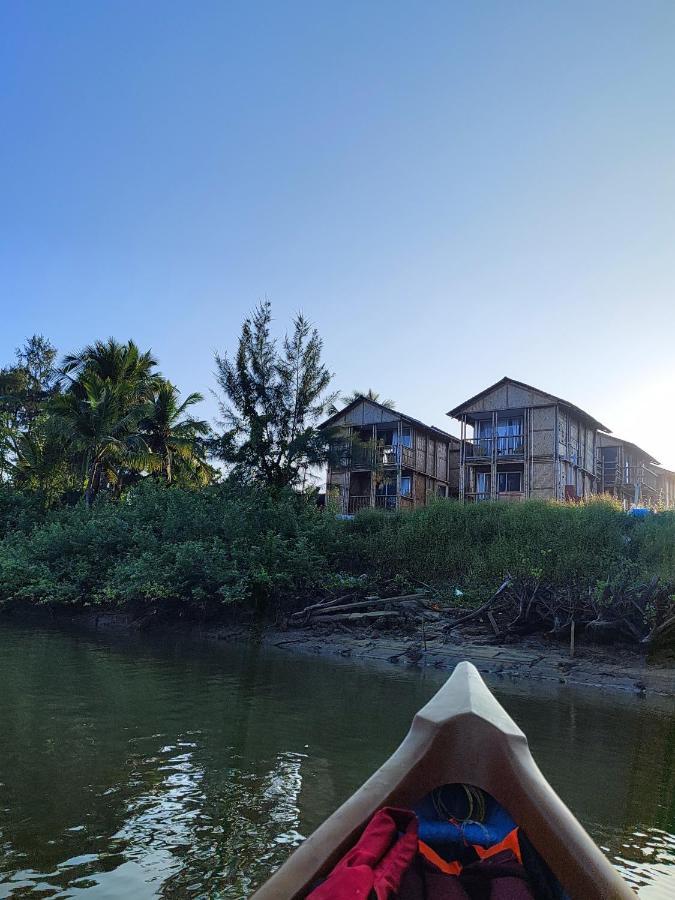 Chivarin Resorts Malvan Bagian luar foto